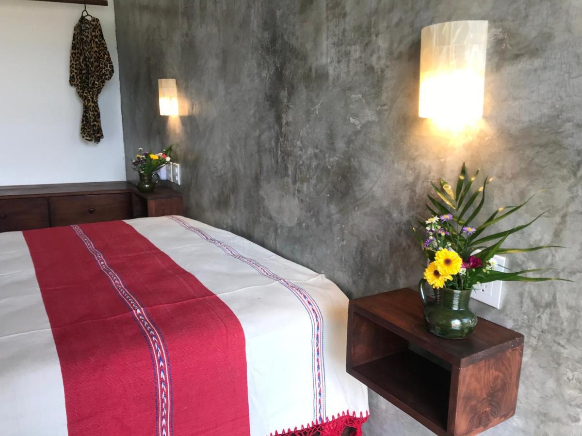 Casa Monika Hotell Puerto Escondido  Exteriör bild