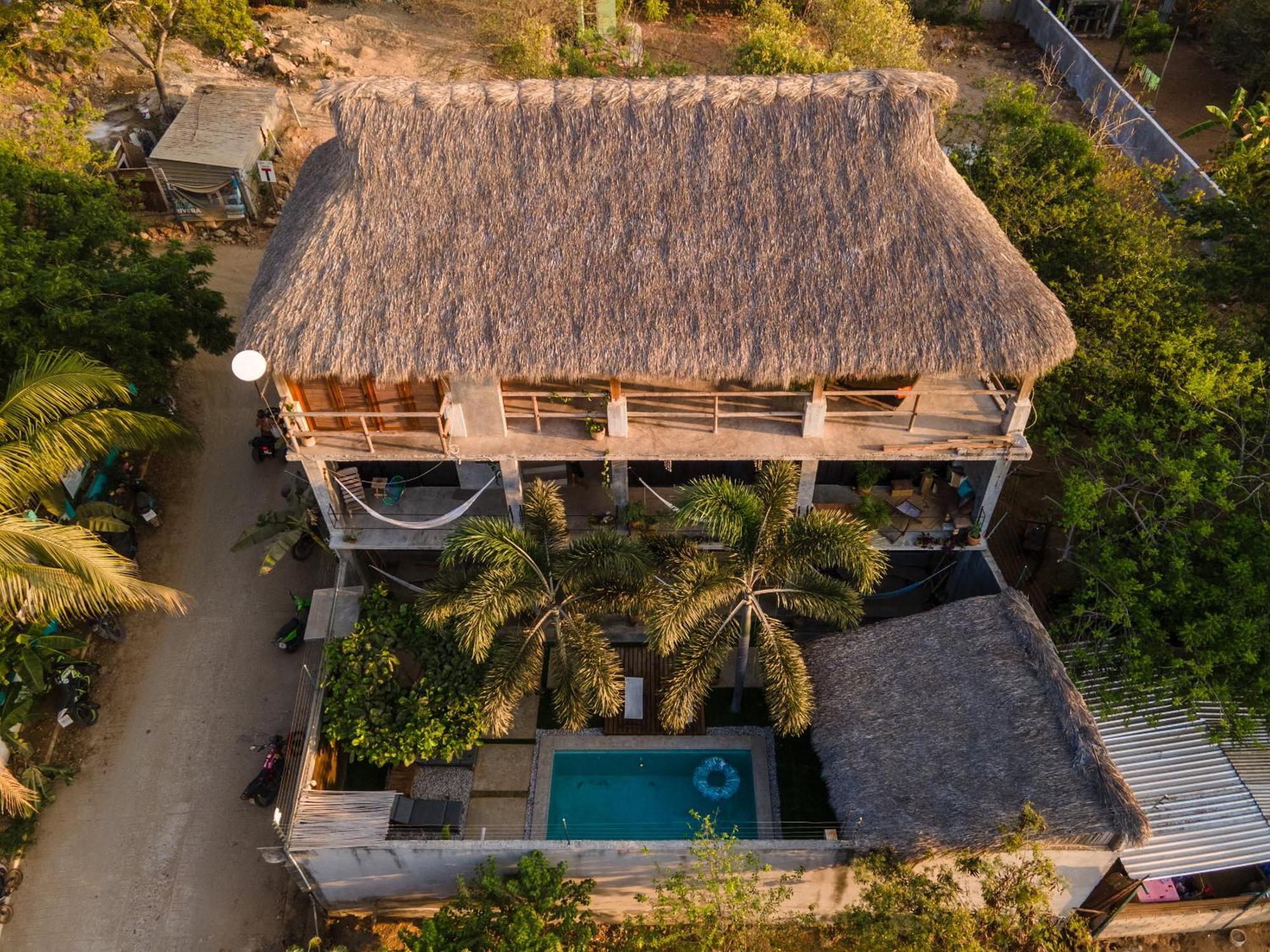Casa Monika Hotell Puerto Escondido  Exteriör bild