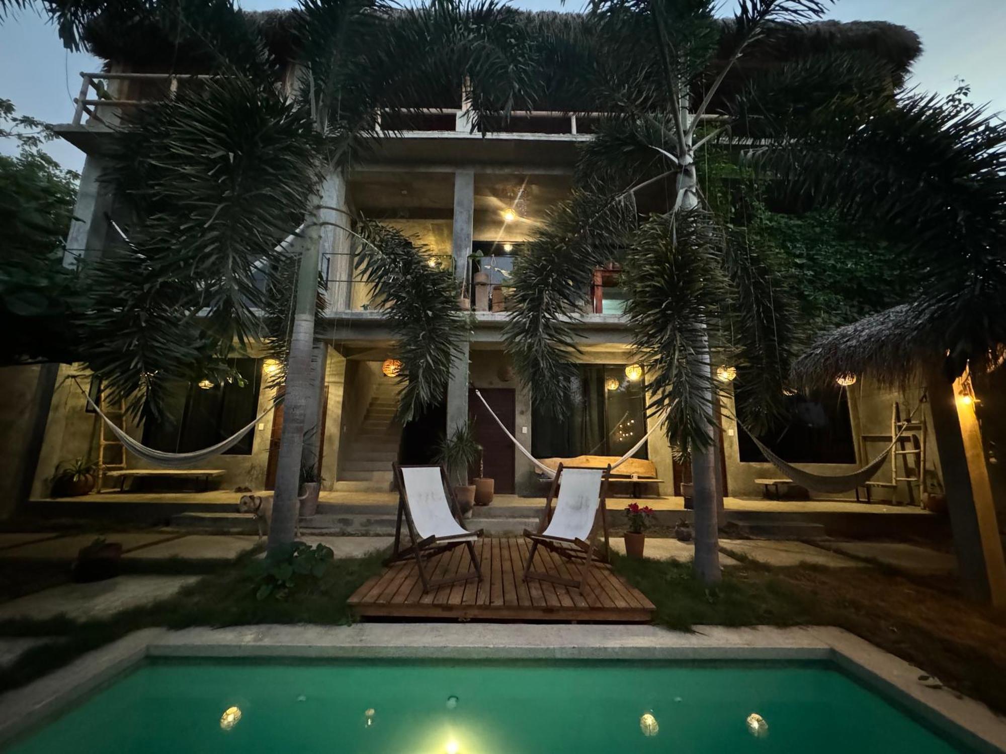 Casa Monika Hotell Puerto Escondido  Exteriör bild
