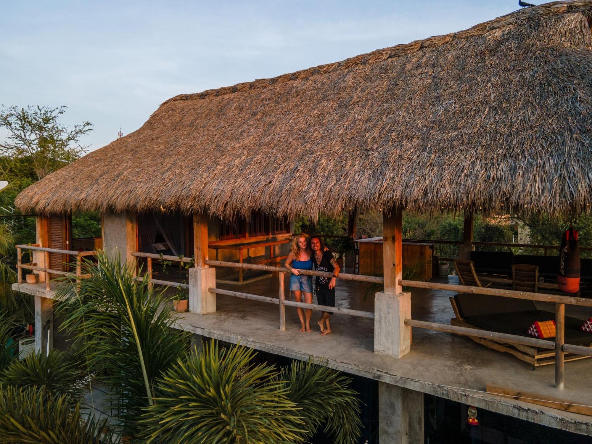 Casa Monika Hotell Puerto Escondido  Exteriör bild